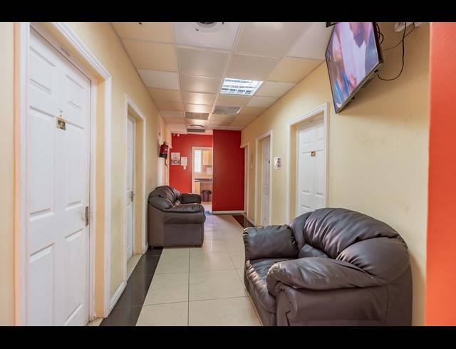 11 BEDROOM HOUSE FOR SALE IN WINDERMERE